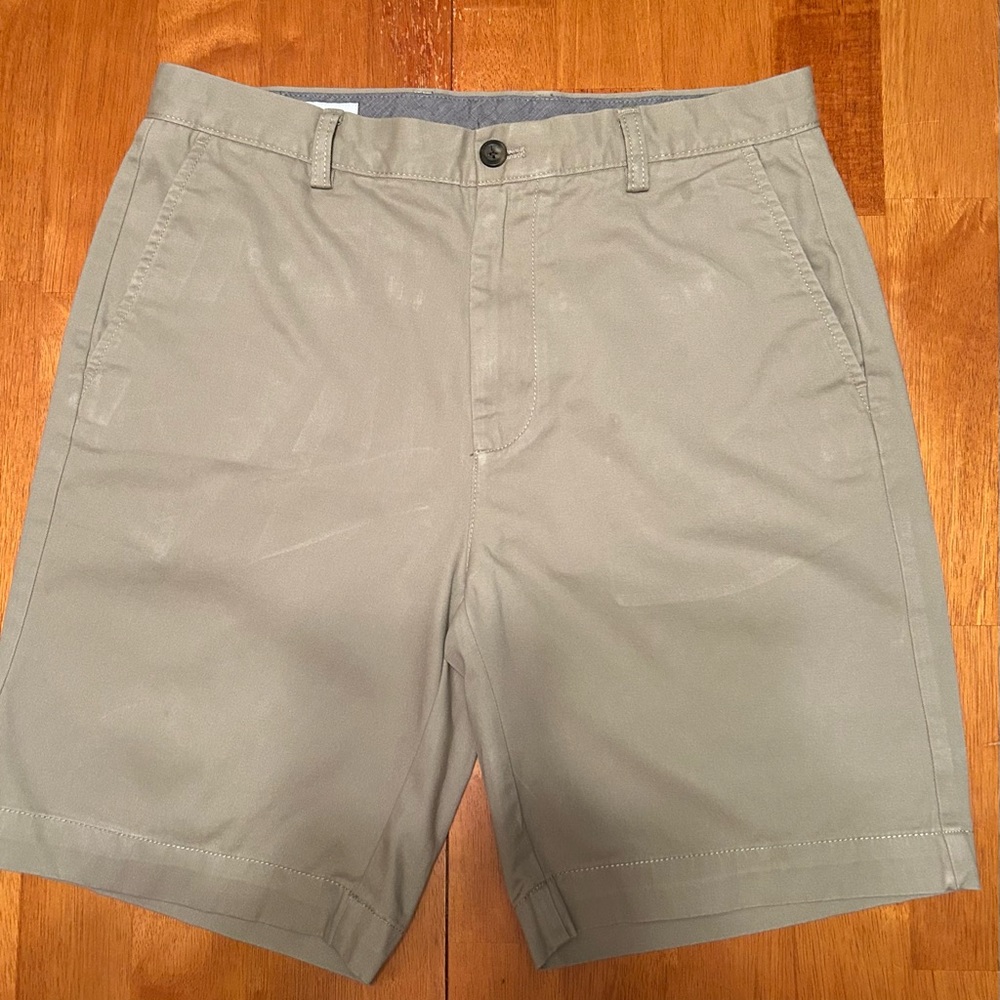 Amazon Essentials Men's Classic-Fit